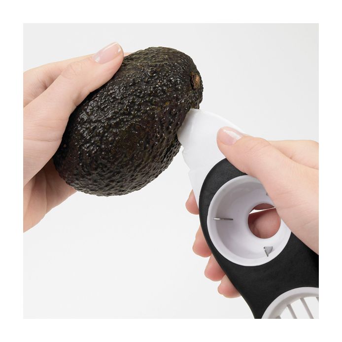 OXO オクソー アボカドスライサー ｜ OXO（オクソー）公式オンラインストア