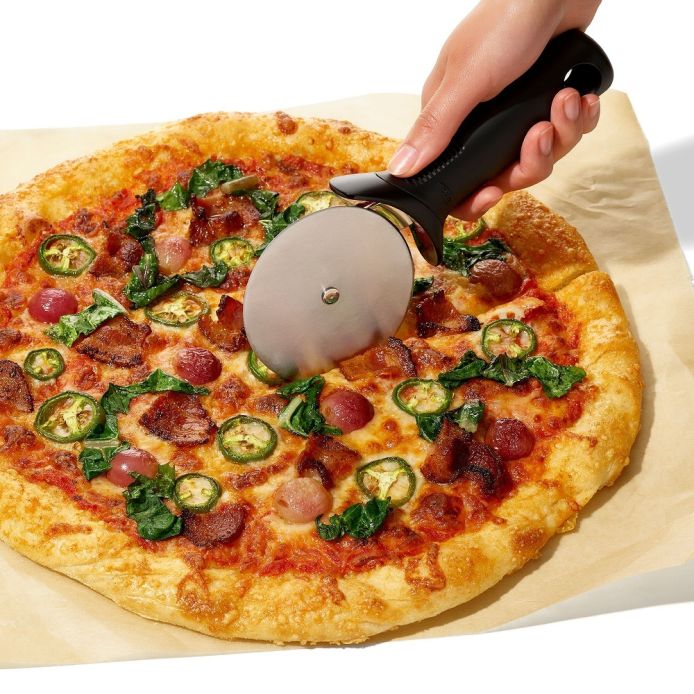 OXO オクソー ピザカッター ｜ OXO（オクソー）公式オンラインストア
